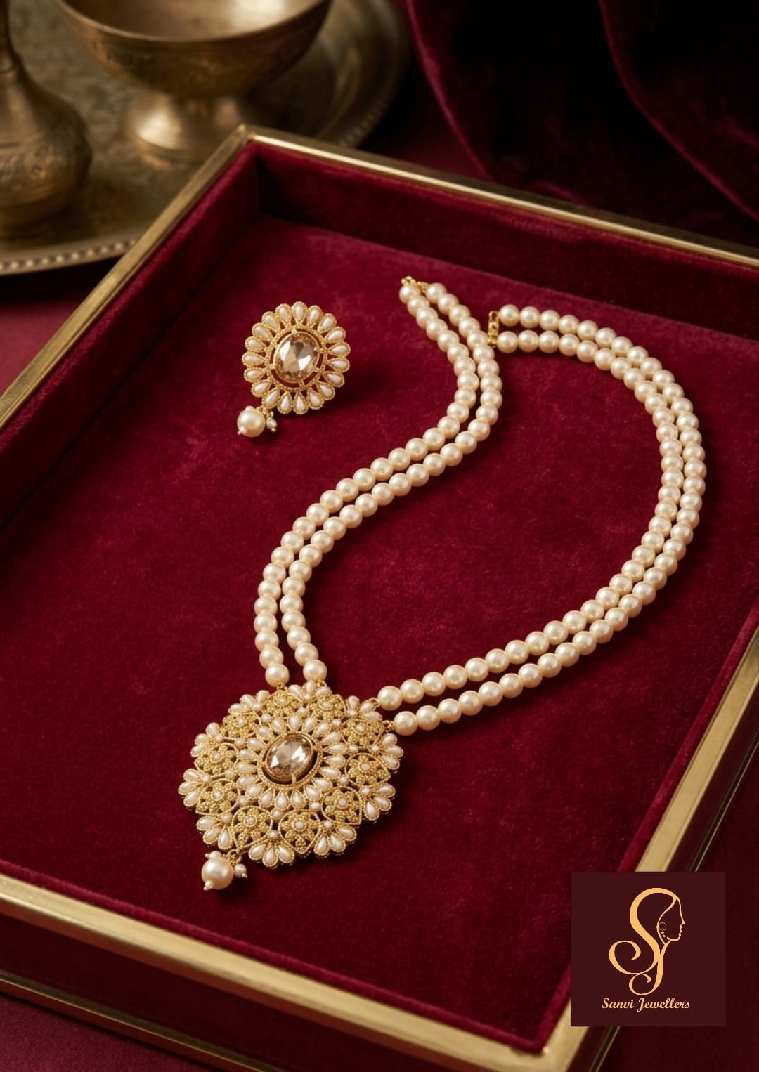 Double Strand Layered Pearl Medallion Set angle 2